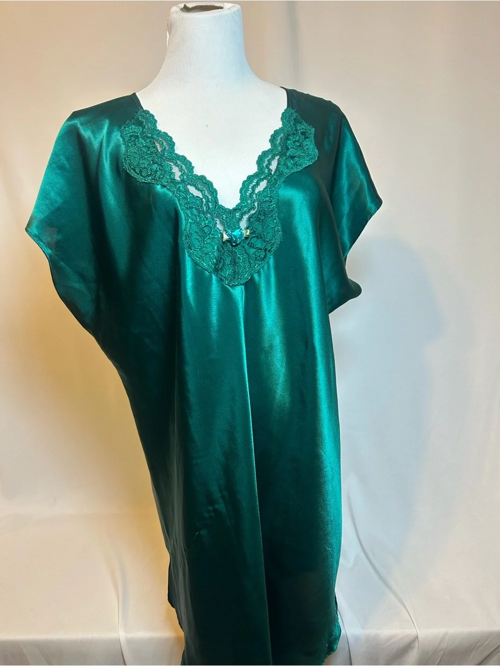 Vintage nightgown Satin Lace-Trim Sleep Chemise - Emerald Green